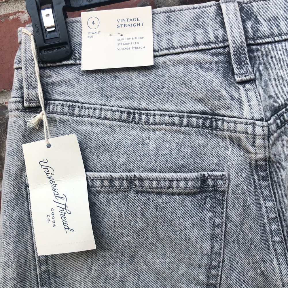 NWT! Universal Thread Jeans - Picture 3 of 4